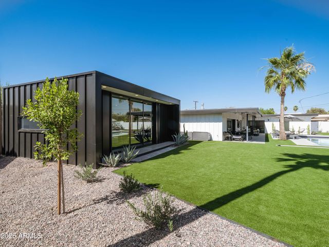 9841 N 35TH Street, Phoenix, AZ 85028
