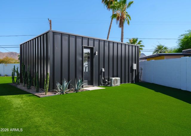 9841 N 35TH Street, Phoenix, AZ 85028