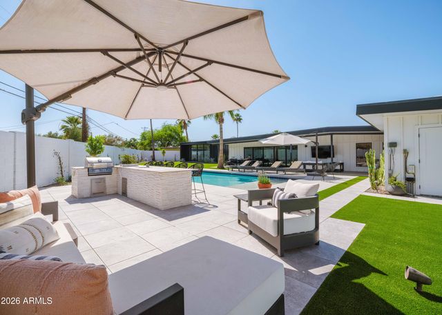 9841 N 35TH Street, Phoenix, AZ 85028
