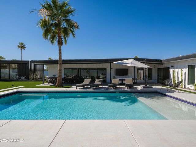 9841 N 35TH Street, Phoenix, AZ 85028