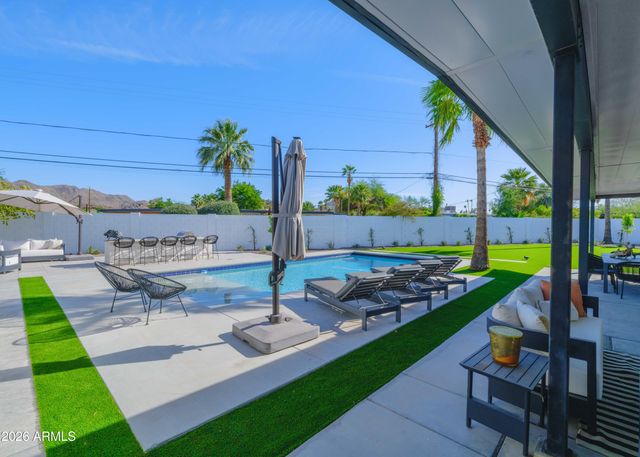 9841 N 35TH Street, Phoenix, AZ 85028