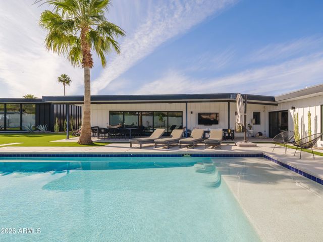 9841 N 35TH Street, Phoenix, AZ 85028