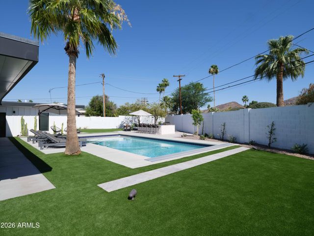 9841 N 35TH Street, Phoenix, AZ 85028