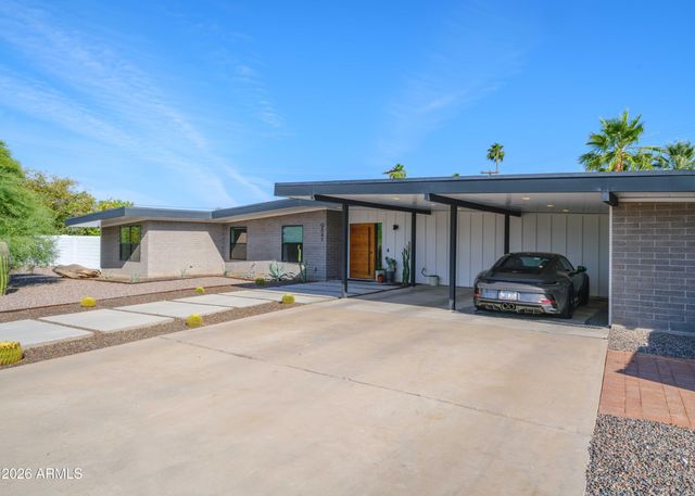9841 N 35TH Street, Phoenix, AZ 85028