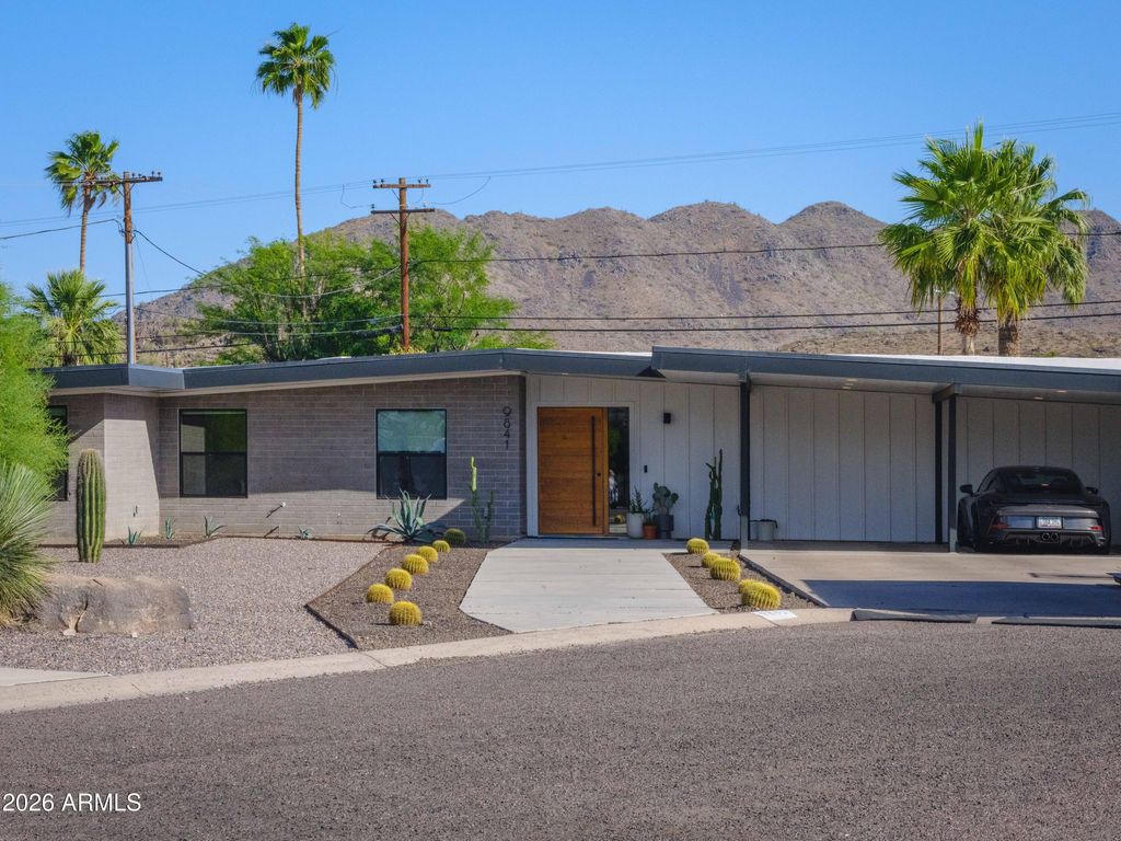 9841 N 35TH Street, Phoenix, AZ 85028