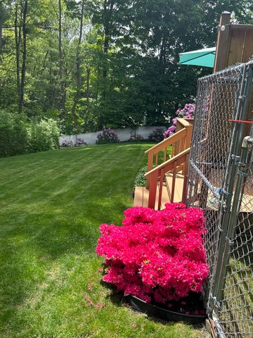 56 Valleyview Rd, Leominster, MA 01453