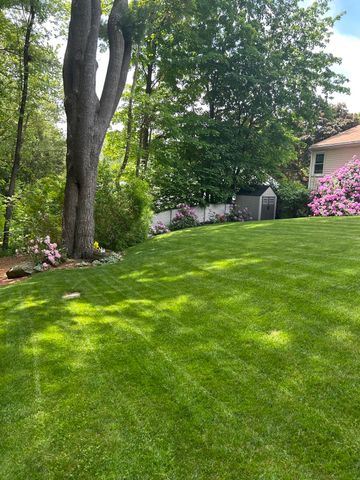 56 Valleyview Rd, Leominster, MA 01453