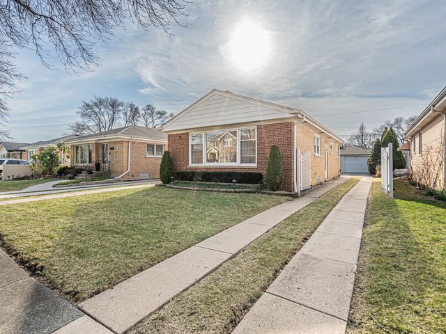 4928 N New England Avenue, Chicago, IL 60656