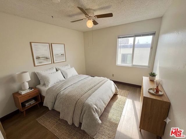 1328 9th Street F, Santa Monica, CA 90401