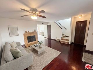 1328 9th Street F, Santa Monica, CA 90401