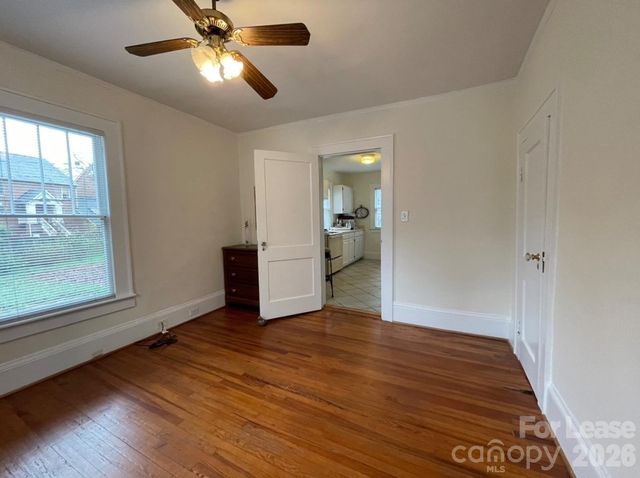 218 Circle Avenue 218, Charlotte, NC 28207