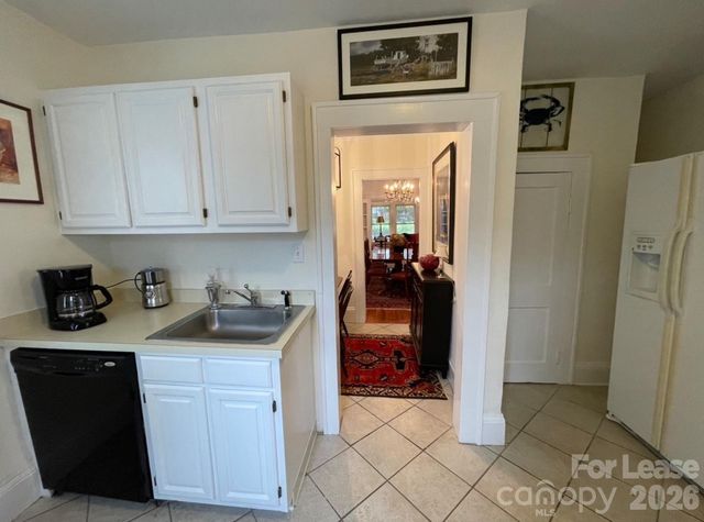 218 Circle Avenue 218, Charlotte, NC 28207