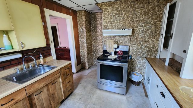 1543 26th Street, Rock Island, IL 61201