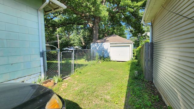 1543 26th Street, Rock Island, IL 61201