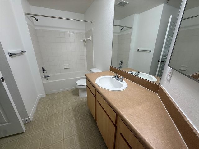 2015 ERVING CIRCLE 102, Ocoee, FL 34761