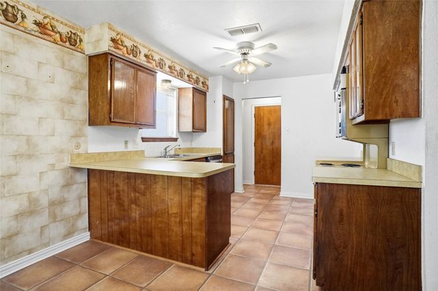 2610 Nelwin Place, Arlington, TX 76016