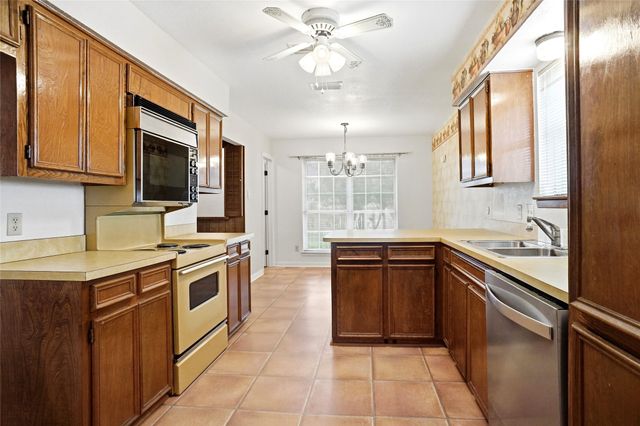 2610 Nelwin Place, Arlington, TX 76016