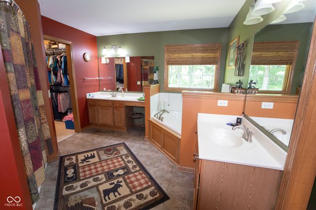 12368 Upas Road, Plymouth, IN 46563