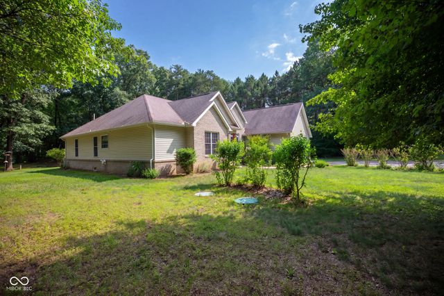 12368 Upas Road, Plymouth, IN 46563