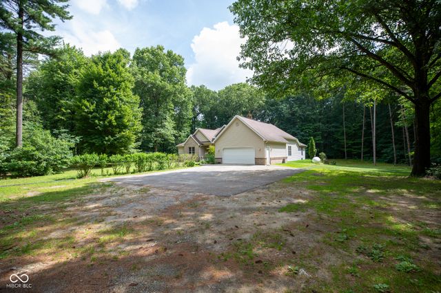 12368 Upas Road, Plymouth, IN 46563