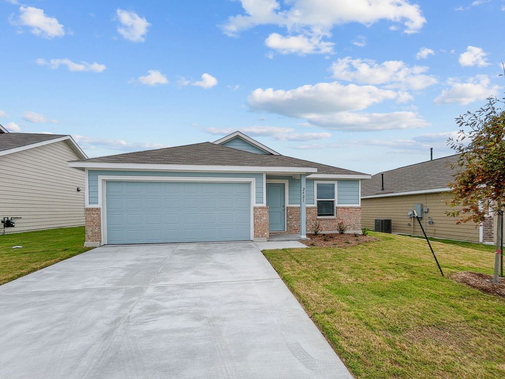 2521 Bunkerton Drive, Fort Worth, TX 76179