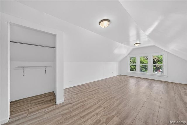351 Edgewood Place, Ferndale, MI 48220