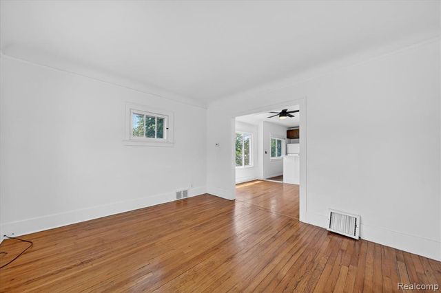 351 Edgewood Place, Ferndale, MI 48220