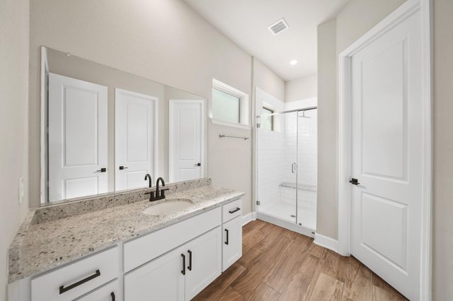 1015 Groveton Ridge Lane, Pinehurst, TX 77362