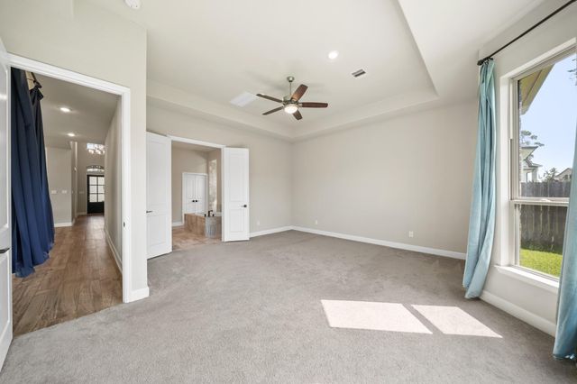 1015 Groveton Ridge Lane, Pinehurst, TX 77362