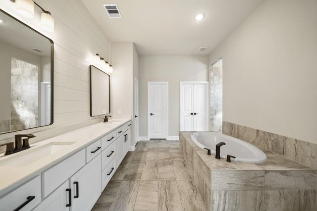 1015 Groveton Ridge Lane, Pinehurst, TX 77362