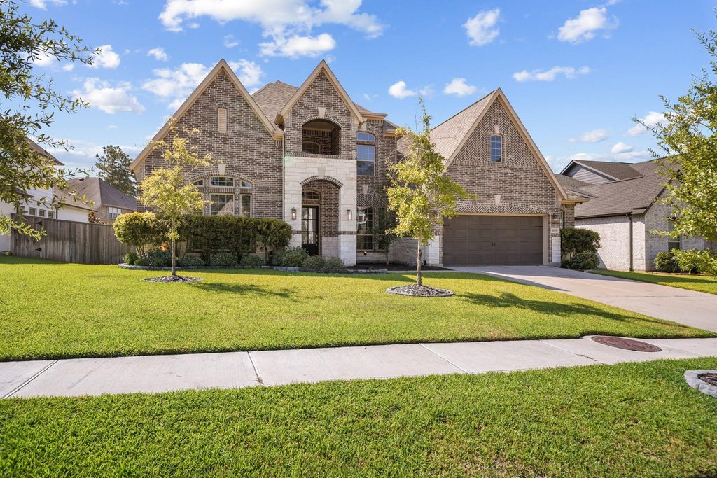 1015 Groveton Ridge Lane, Pinehurst, TX 77362