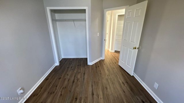 3905 Handley Ave, Louisville, KY 40218