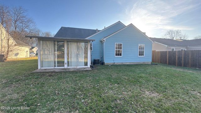 3905 Handley Ave, Louisville, KY 40218