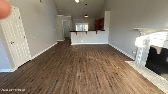 3905 Handley Ave, Louisville, KY 40218