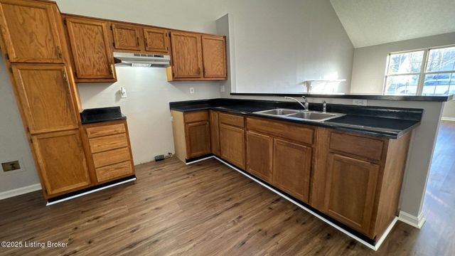 3905 Handley Ave, Louisville, KY 40218