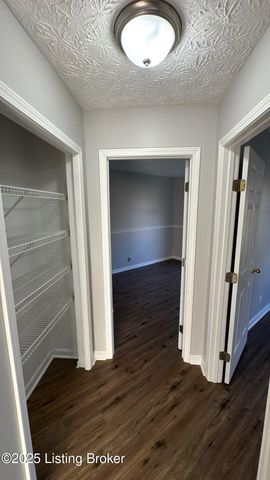 3905 Handley Ave, Louisville, KY 40218