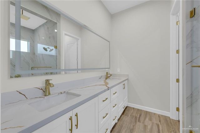 8026 N 49th Lane, Mcallen, TX 78504