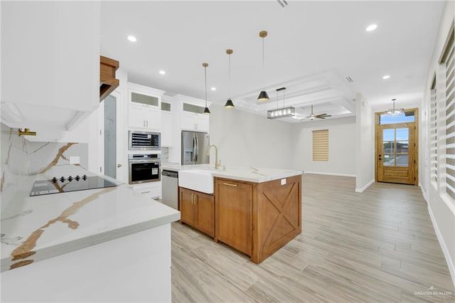 8026 N 49th Lane, Mcallen, TX 78504