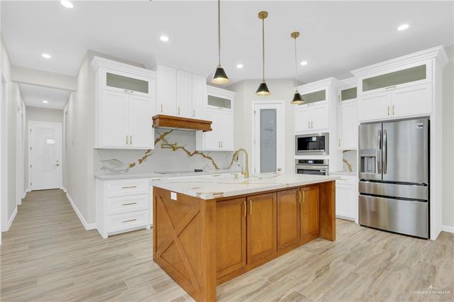 8026 N 49th Lane, Mcallen, TX 78504