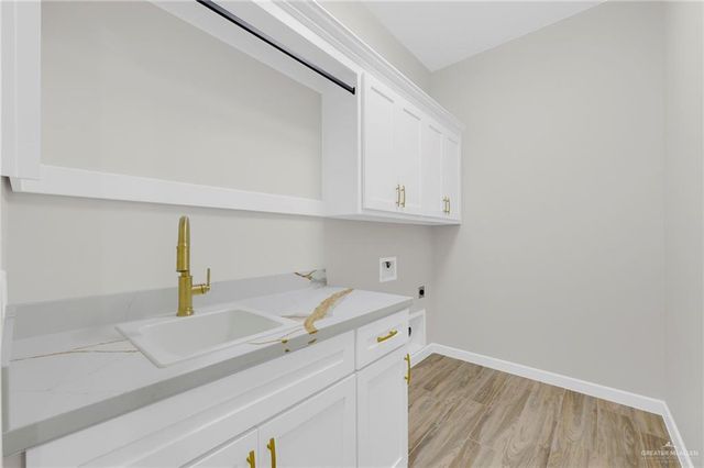 8026 N 49th Lane, Mcallen, TX 78504