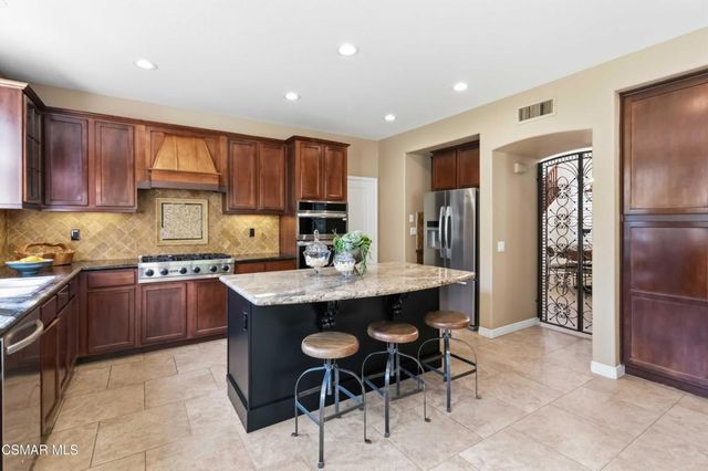 119 Forrester Court, Simi Valley, CA 93065