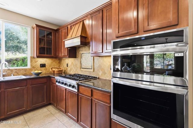 119 Forrester Court, Simi Valley, CA 93065