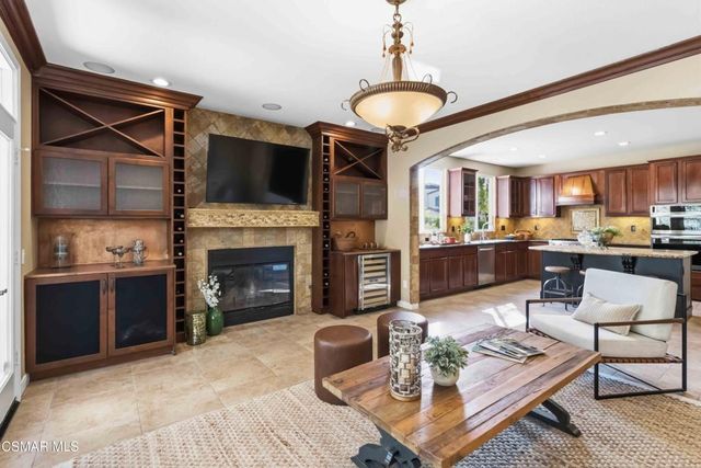 119 Forrester Court, Simi Valley, CA 93065