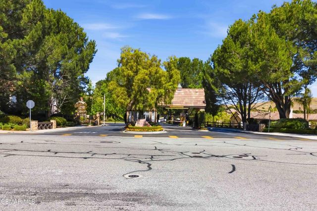 119 Forrester Court, Simi Valley, CA 93065