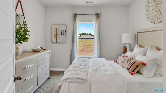 393 Jackson Point Circle B, Huntsville, AL 35811