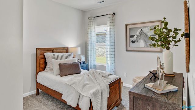 393 Jackson Point Circle B, Huntsville, AL 35811