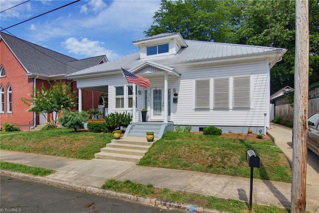 305 Irvin Street, Reidsville, NC 27320