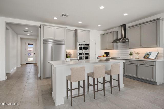 4556 PAINTED WAGON Way, Wickenburg, AZ 85390