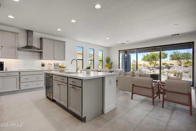 4556 PAINTED WAGON Way, Wickenburg, AZ 85390