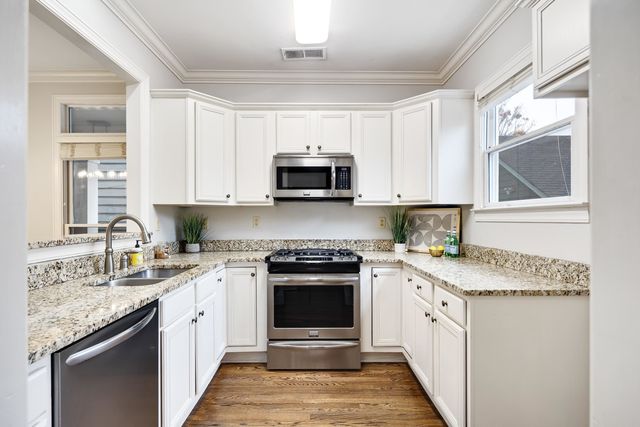 533 RIENZI DR, Memphis, TN 38103